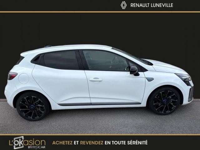 Renault Clio image 9