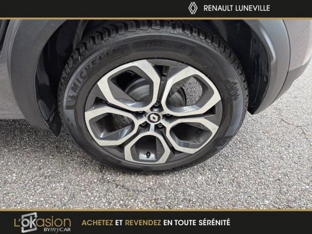 Renault Captur image 8