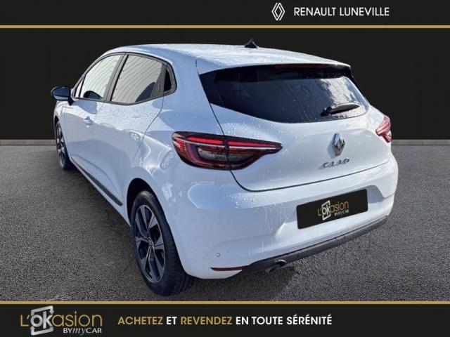 Renault Clio image 8