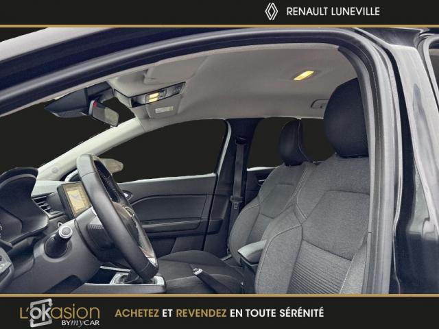Renault Captur image 8