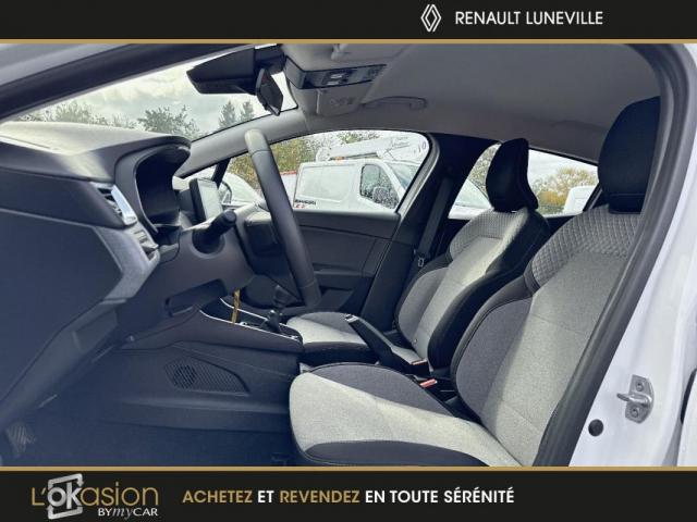 Renault Clio image 9