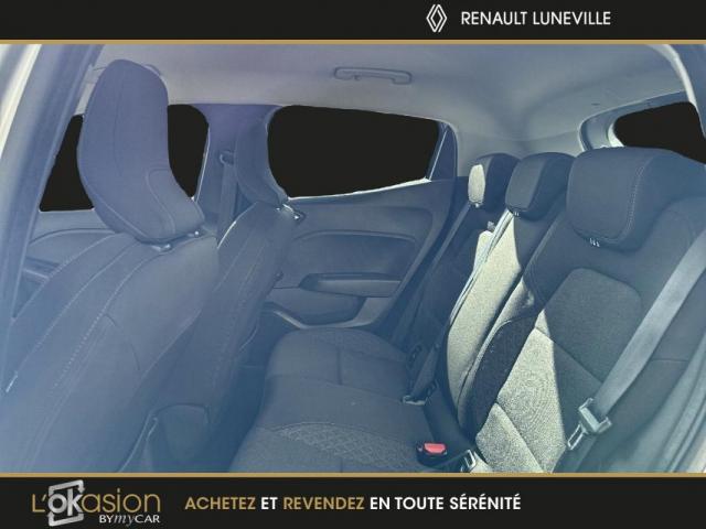 Renault Clio image 9