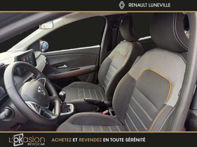 Dacia Sandero image 2