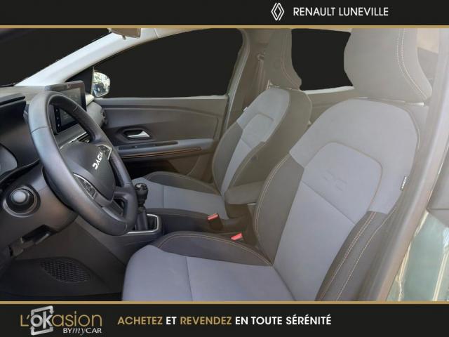 Dacia Sandero image 8