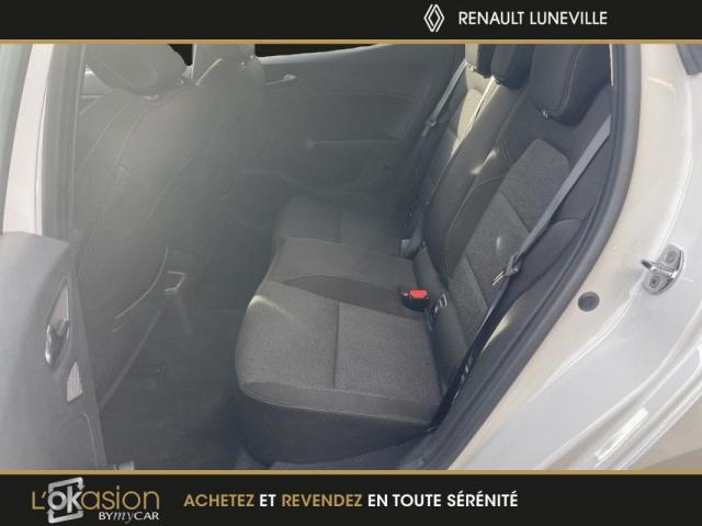 Renault Clio image 8