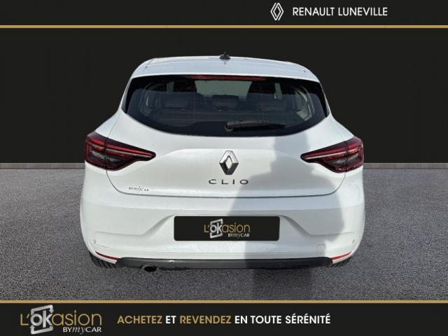 Renault Clio image 8