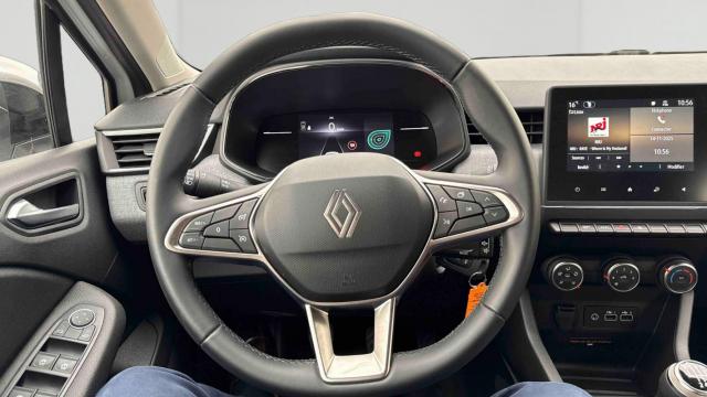 Renault Clio image 7