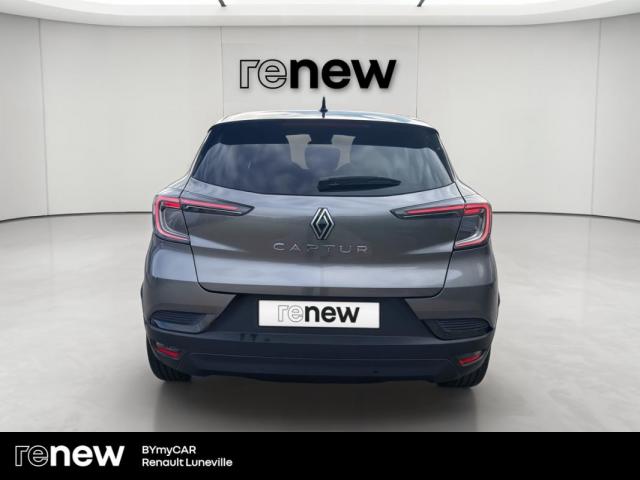 Renault Captur image 1