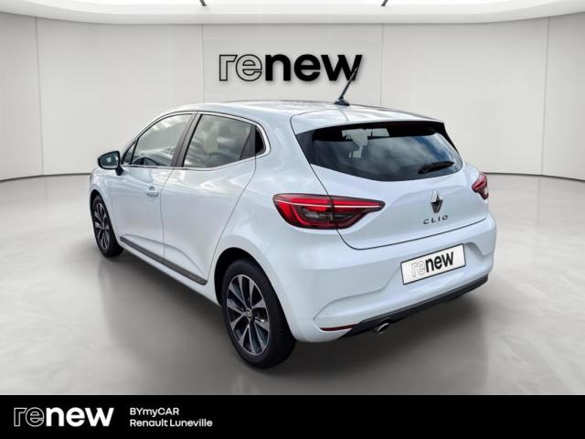 Renault Clio image 8