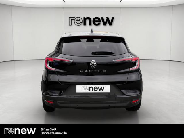 Renault Captur image 2