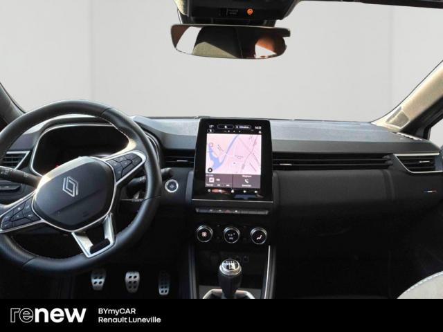 Renault Clio image 6