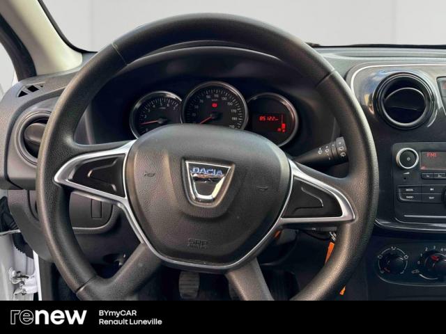 Dacia Sandero image 2