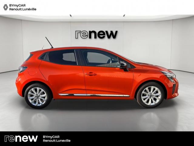 Renault Clio image 8