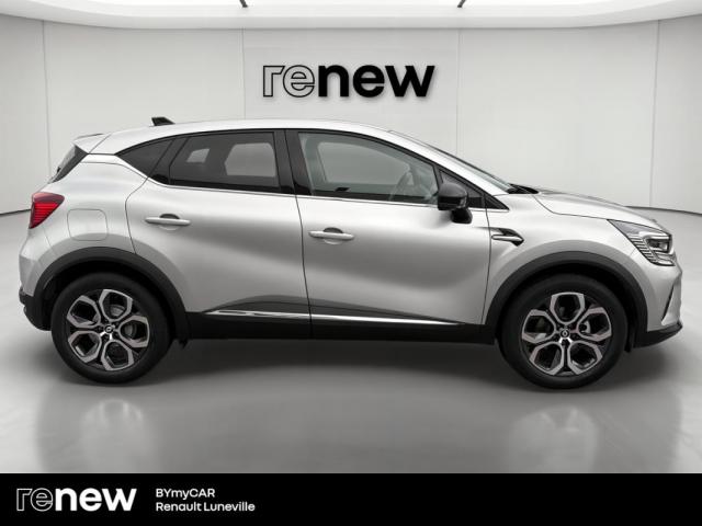 Renault Captur image 9