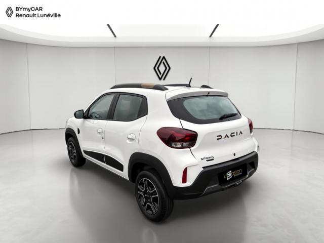 Dacia Spring image 6