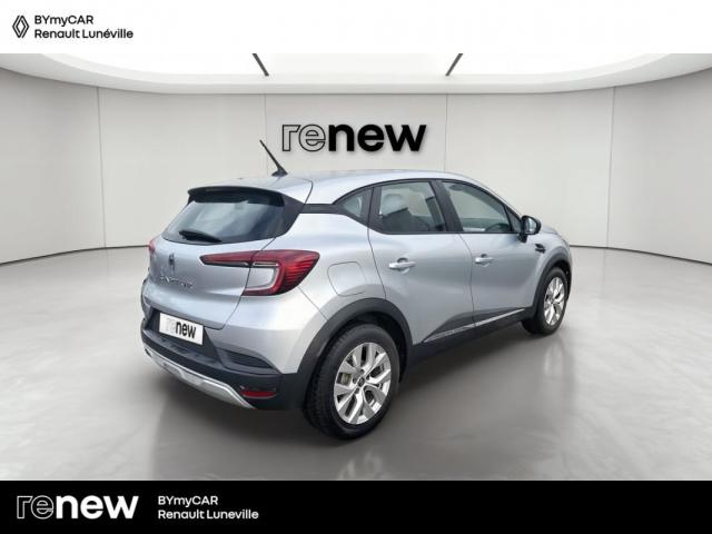 Renault Captur image 2
