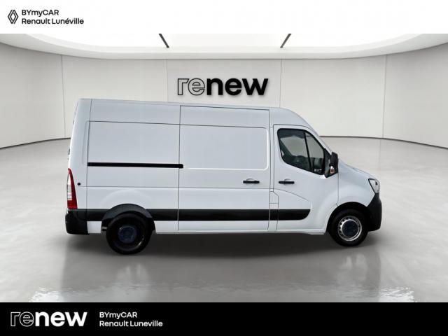Renault Master image 2