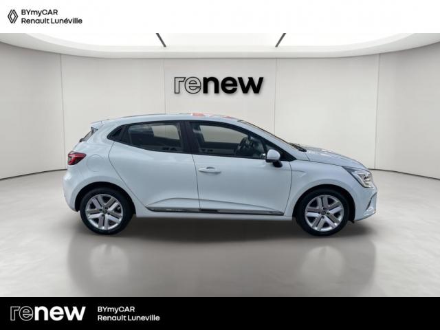 Renault Clio image 9