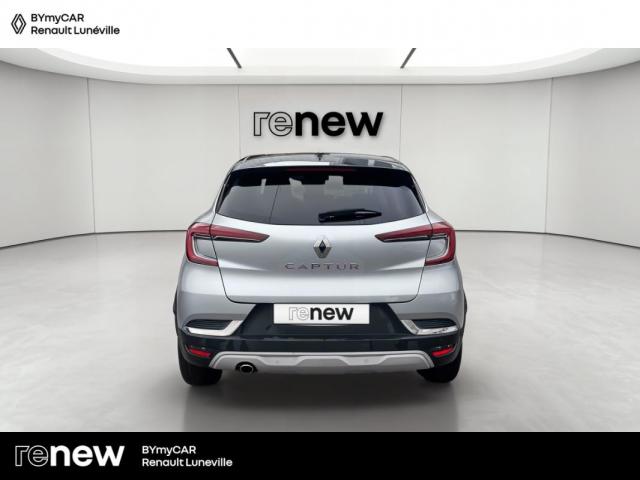 Renault Captur image 6