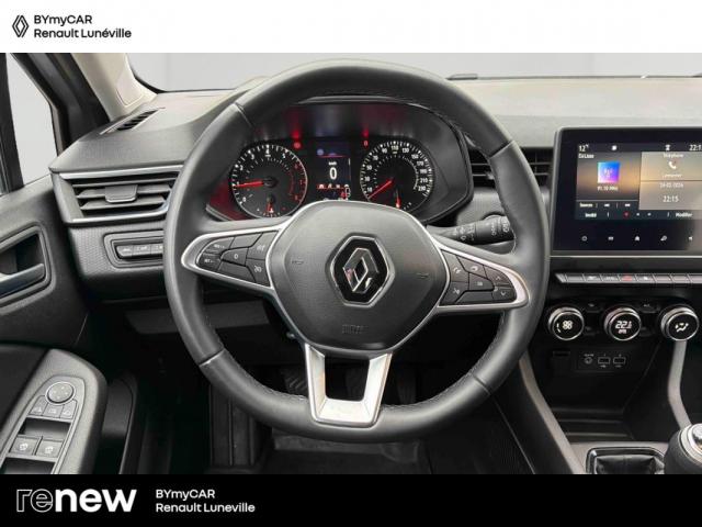 Renault Clio image 6