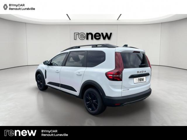 Dacia Jogger image 1