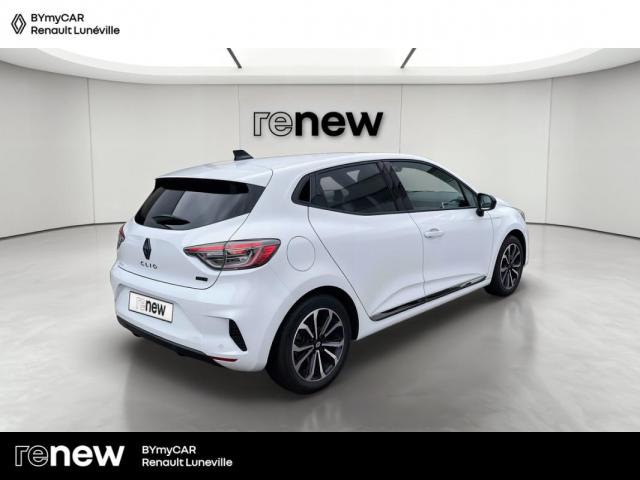 Renault Clio image 8