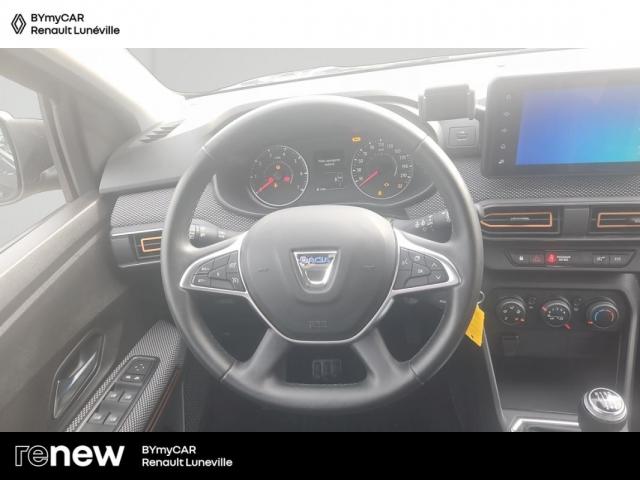 Dacia Sandero image 2