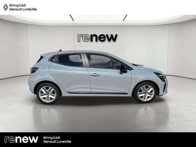 Renault Clio image 9