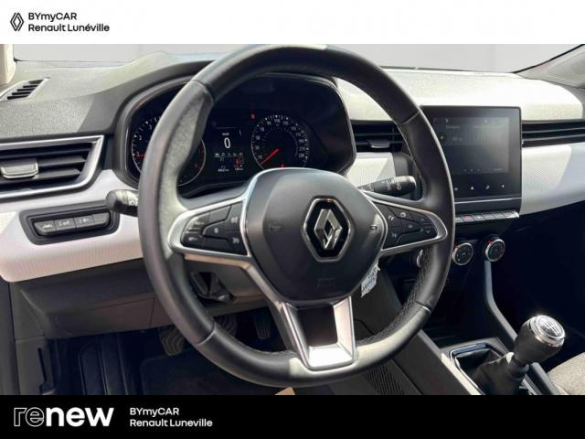 Renault Clio image 9