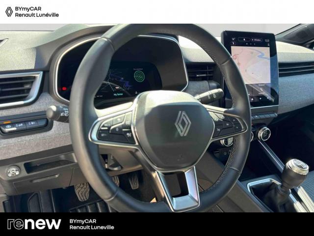 Renault Clio image 8