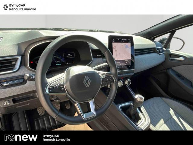 Renault Clio image 9