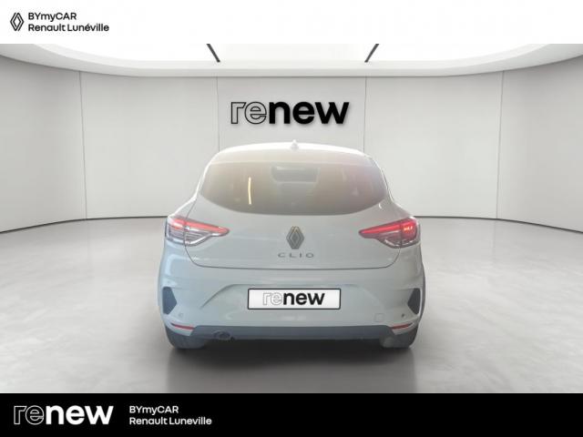 Renault Clio image 8