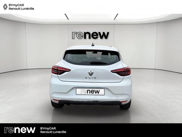 Renault Clio image 9