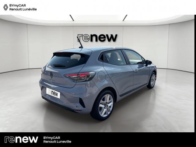 Renault Clio image 9