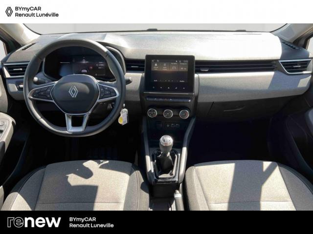 Renault Clio image 8