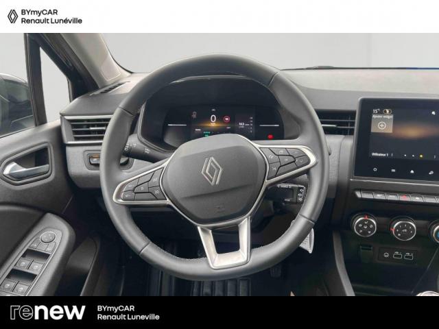 Renault Clio image 9