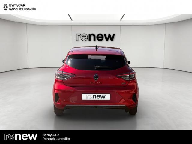 Renault Clio image 9