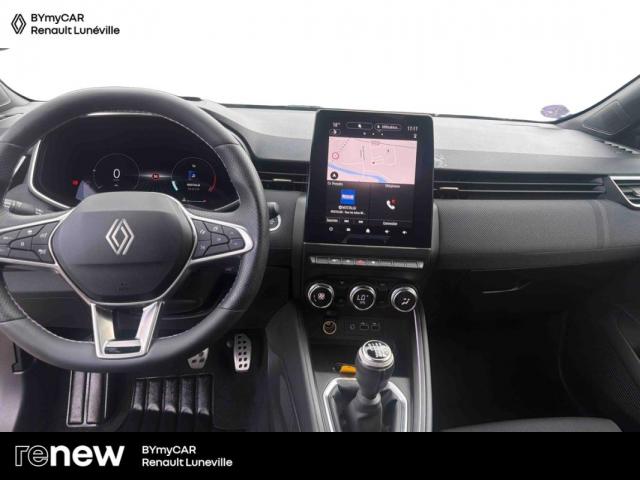 Renault Clio image 9