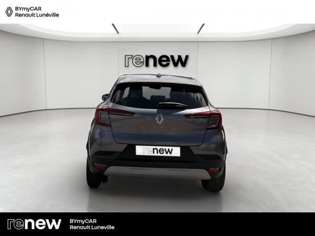 Renault Captur image 1