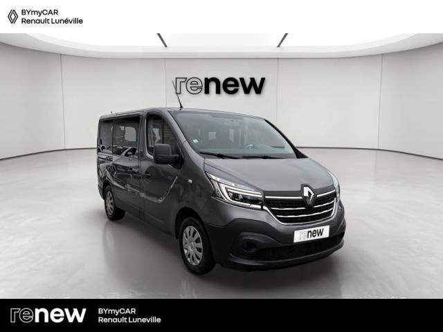 Renault Trafic image 2