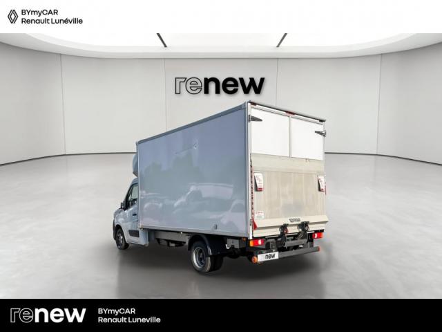 Renault Master image 1