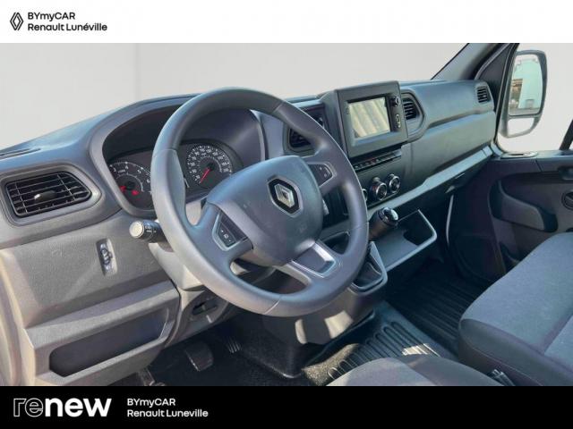 Renault Master image 8