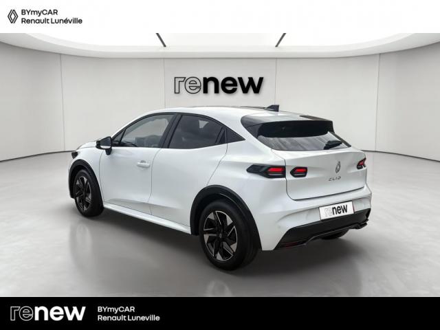 Renault Clio image 8