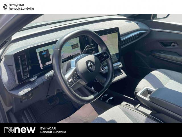 Renault Mégane E-Tech image 9