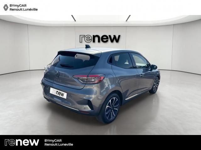 Renault Clio image 2