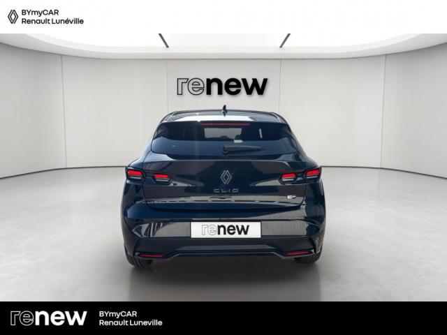 Renault Clio image 8