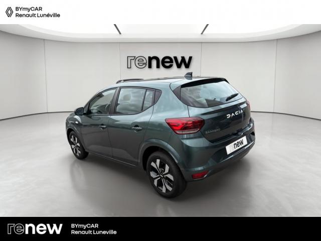Dacia Sandero image 2