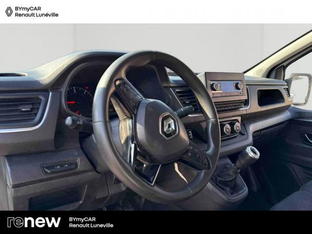 Renault Trafic image 4