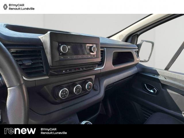 Renault Trafic image 6