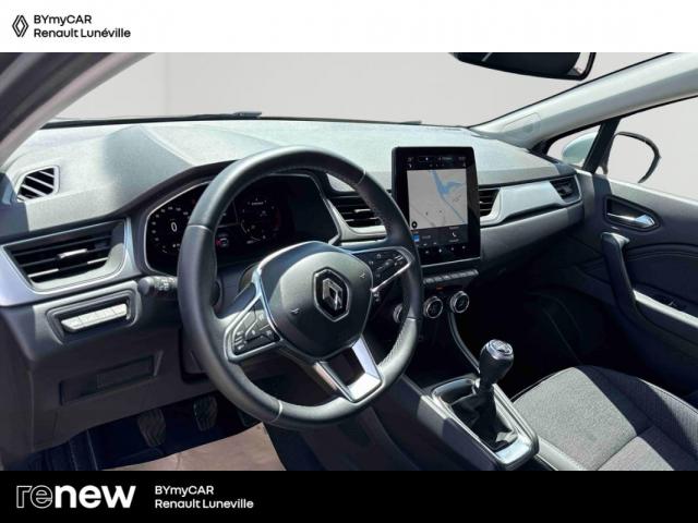 Renault Captur image 2
